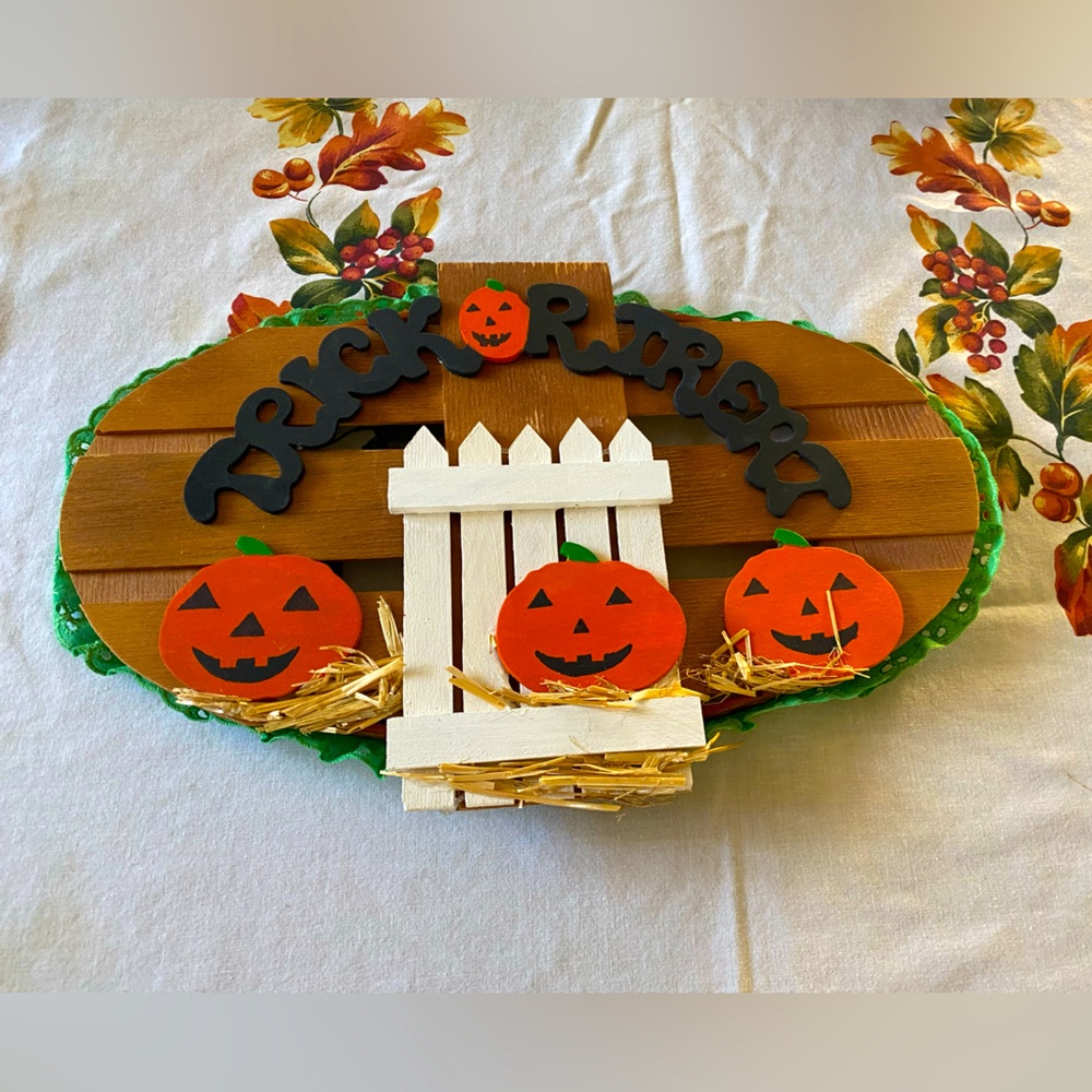 VTG WoodenHalloween Homemade